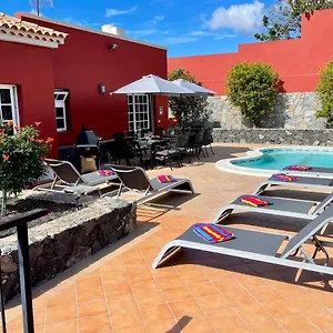 villa-consuelo-quiet-location-close-to-resorts.in-canary-islands.com/