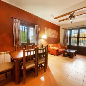 Robles De Altamira Chalet Cortijos Nuevos