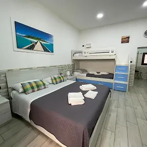 Luisa Apartamento Nápoles